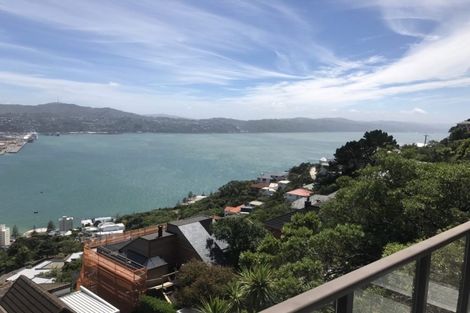 Photo of property in 39 Robieson Street, Roseneath, Wellington, 6011