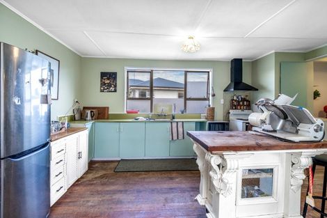 Photo of property in 43 Severn Street, Clifton, Invercargill, 9812