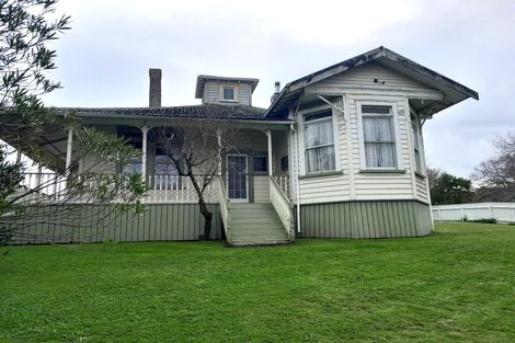 Photo of property in 32 Kitchener Road, Waiuku, 2123