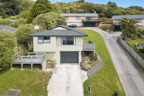 Photo of property in 18b Rose Street, Ranui, Porirua, 5024