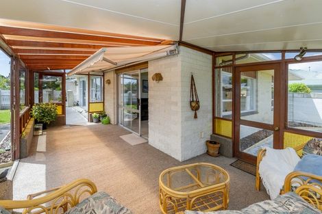 Photo of property in 28 Oriwa Street, Waikanae, 5036