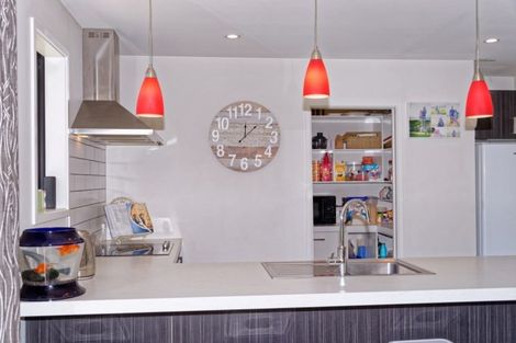 Photo of property in 18 Stowell Drive, Cromwell, 9310