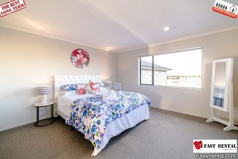 Photo of property in 220a Archers Road, Glenfield, Auckland, 0627