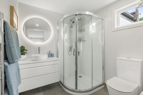 Photo of property in 1/46 Eversleigh Road, Belmont, Auckland, 0622