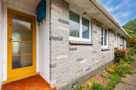 Photo of property in 46 York Street, Picton, 7220