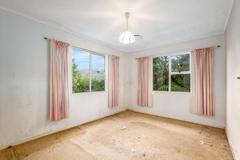 Photo of property in 214a Waddington Drive, Naenae, Lower Hutt, 5011