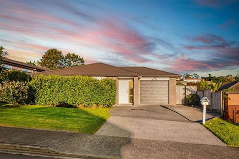 Photo of property in 14 Nirmal Place, Sunnyvale, Auckland, 0612