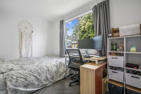 Photo of property in 43 Karaka Street, Helensville, 0800