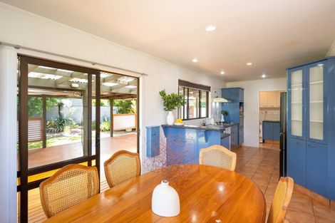 Photo of property in 13 Gilmour Place, Taradale, Napier, 4112
