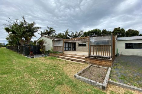 Photo of property in 87 Carnoustie Drive, Wattle Downs, Auckland, 2103