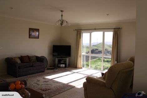 Photo of property in 4 Comber Place, Johnsonville, Wellington, 6037