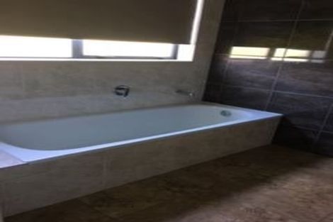 Photo of property in 131 Foster Road, Kumeu, 0891