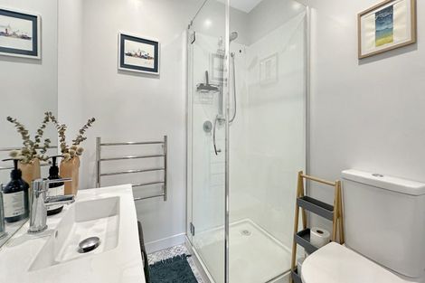 Photo of property in Frank Sargeson Apts, 6/74g Anzac Street, Takapuna, Auckland, 0622