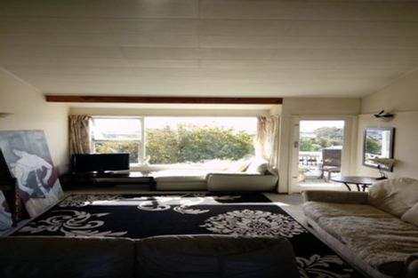 Photo of property in 2/26 Mellons Bay Road, Howick, Auckland, 2014