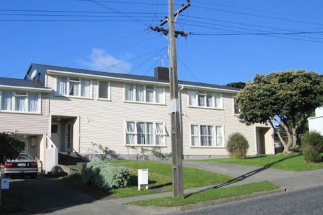 Photo of property in 45-51 Sievers Grove, Cannons Creek, Porirua, 5024