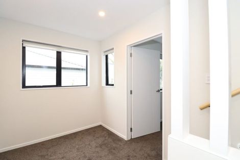 Photo of property in 14a Gulf Crest, Bucklands Beach, Auckland, 2012