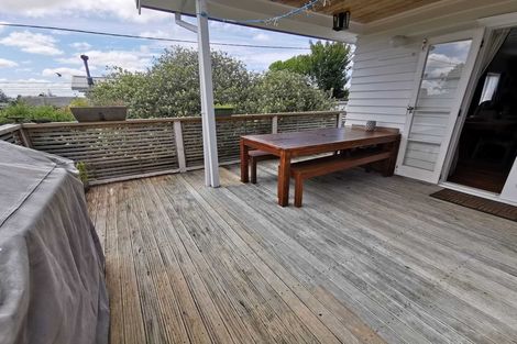 Photo of property in 10 Copley Street, New Lynn, Auckland, 0600