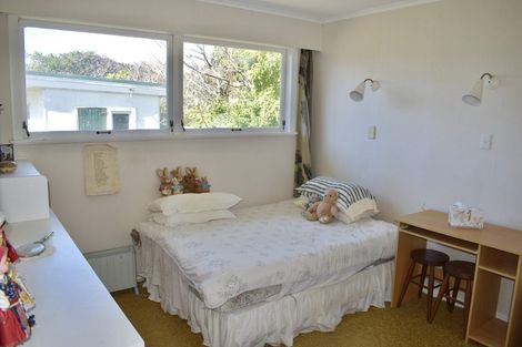 Photo of property in 4 Mahoe Street, Otaki Beach, Otaki, 5512