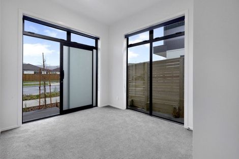 Photo of property in 15-15a The Strand, Wainuiomata, Lower Hutt, 5014