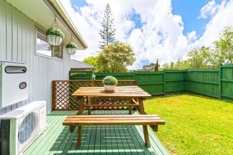 Photo of property in 1/15 Seabar Place, Glen Eden, Auckland, 0602