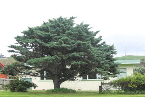 Photo of property in 18 Moana Road, Okitu, Gisborne, 4010