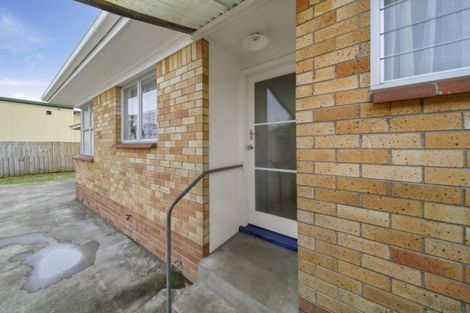 Photo of property in 2/6 Cornwall Road, Papatoetoe, Auckland, 2025