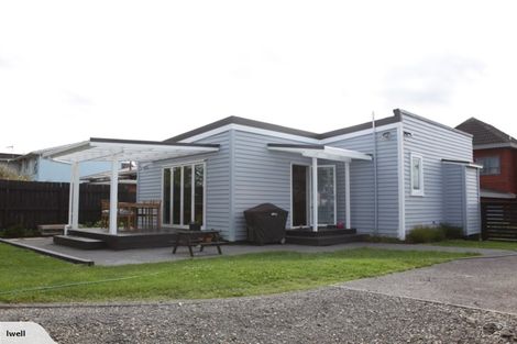 Photo of property in 26 Dakota Avenue, Beach Haven, Auckland, 0626