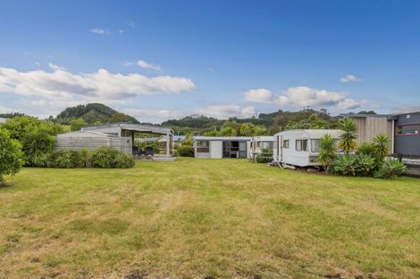 Photo of property in 27 Motukorure Parade, Cooks Beach, Whitianga, 3591