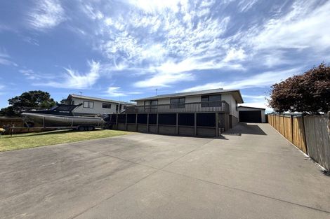 Photo of property in 18 Aratapu Street, Waitara, 4320
