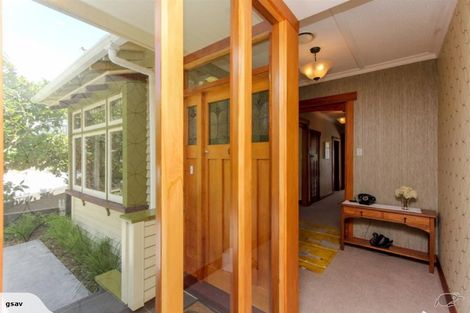 Photo of property in 117 Pendarves Street, New Plymouth, 4312