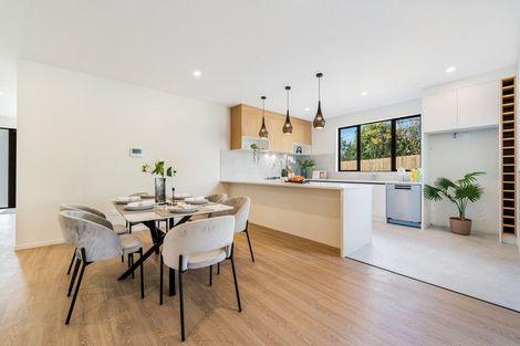 Photo of property in 32 Josh Road, Huapai, Kumeu, 0810