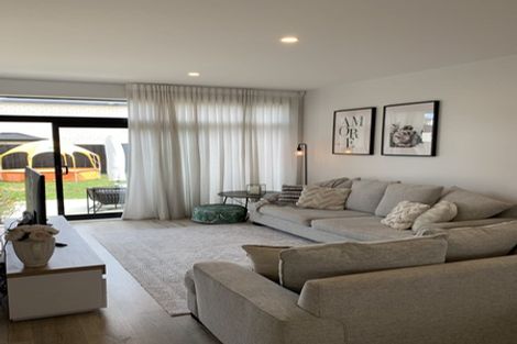 Photo of property in 9 Horomia Road, Karaka, Papakura, 2113