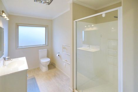 Photo of property in 136 Hay Street, Bromley, Christchurch, 8062