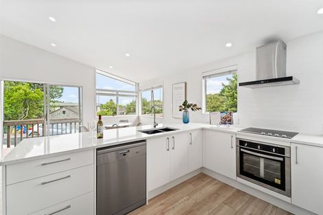 Photo of property in 26 Macnay Way, Murrays Bay, Auckland, 0630