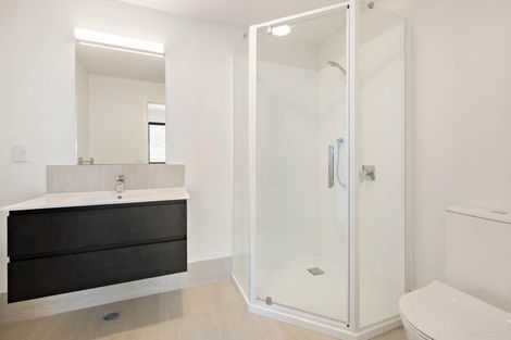 Photo of property in 23/11 Carlos Drive, Flat Bush, Auckland, 2016