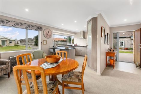 Photo of property in 1 Riverside Place, Katikati, 3129