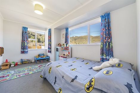 Photo of property in 27 Rimu Street, Naenae, Lower Hutt, 5011