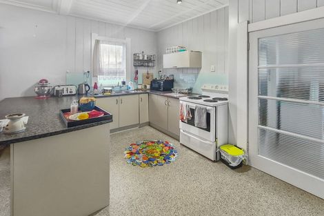 Photo of property in 192 Tasman Street, Opunake, 4616