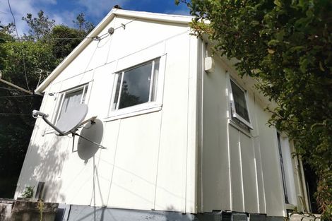 Photo of property in 88 Newlands Road, Newlands, Wellington, 6037