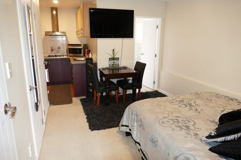 Photo of property in 822 Beach Road, Browns Bay, Auckland, 0630