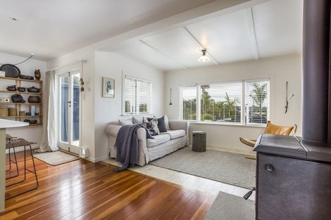 Photo of property in 60 Mclarin Road, Glenbrook, Waiuku, 2681