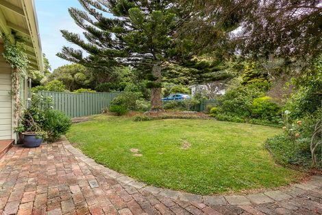 Photo of property in 36 Raroa Place, Pukerua Bay, 5026