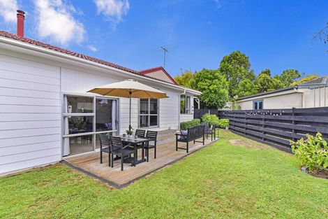 Photo of property in 4 Lipton Grove, Opaheke, Papakura, 2113