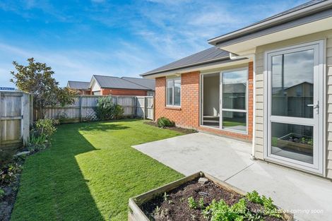 Photo of property in 2/4 Saint Peters Close, Woolston, Christchurch, 8062