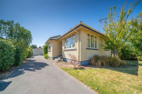Photo of property in 69 Winters Road, Redwood, Christchurch, 8051