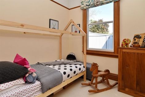 Photo of property in 30 Gresford Street, Edgeware, Christchurch, 8013