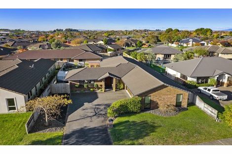 Photo of property in 12 Whitford Place, Rototuna North, Hamilton, 3210