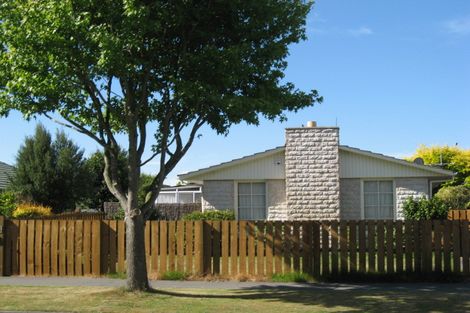 Photo of property in 76 Woodbury Street, Russley, Christchurch, 8042