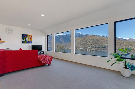 Photo of property in 9 Woodlands Close, Queenstown, 9300