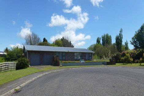 Photo of property in 25 Chartwell Drive, Eltham, 4322